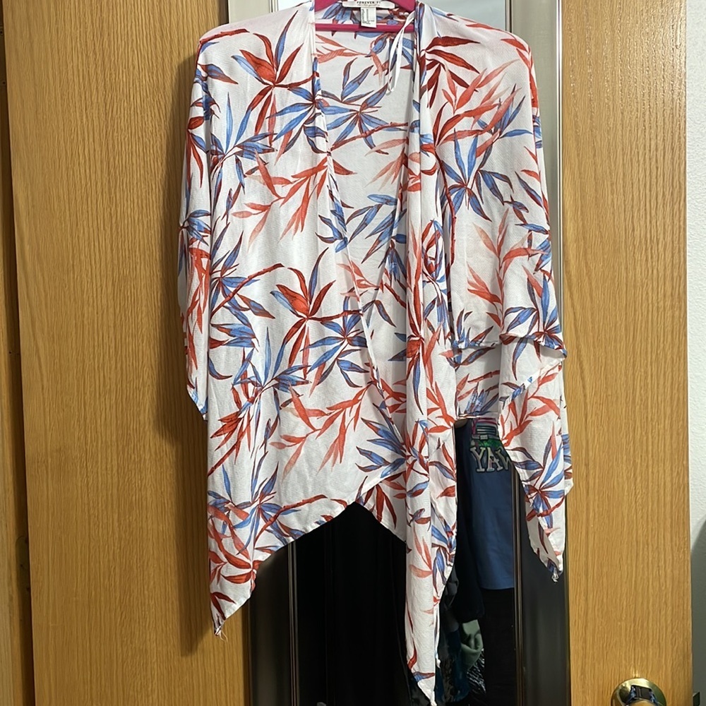 Forever 21 Contemporary size Medium tropical floral open front cover wrap shawl - Picture 1 of 7